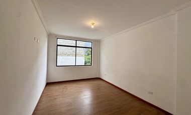 DEPARTAMENTO de 3 Dormitorios EN RENTA – Gualaceo, sector Parque del Niño