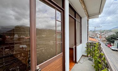 DEPARTAMENTO de 3 Dormitorios EN RENTA – Gualaceo, sector Parque del Niño