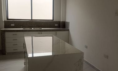 Casa de venta con vista al rio en Samborondon