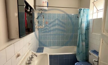 VENTA DE CASA CON 2 ESTACIONAMIENTOS