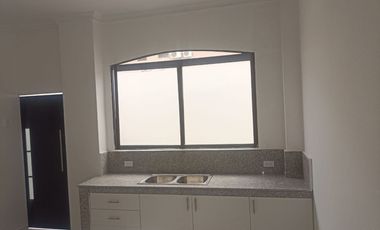 Casa de  alquiler con vista al rio en Samborondon