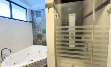 MODERNA BELLA CASA RENTA SIN AMOBLAR!!