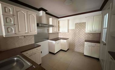 Merville 3 Storey Townhouse for Rent