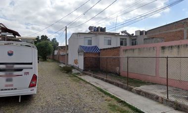 COHC (EMB) CASA EN VENTA DE CONTADO EN STA MATILDE QRO