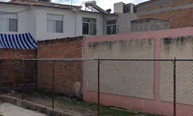 COHC (EMB) CASA EN VENTA DE CONTADO EN STA MATILDE QRO