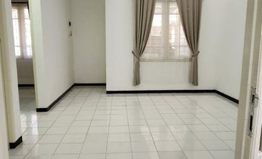 Disewakan Rumah Siap Huni 1 Lantai Pakuwon City Surabaya Dekat PCM, ITS, UNAIR
