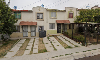 CASA EN CALLE ALMERIA, URBI VILLA DEL REY, ESTADO DE MÉXICO ¡NO CRÉDITOS!