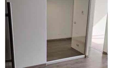 OFICINA, RECEPCIÓN, 3 PRIVADOS, DOS BAÑOS, 1 ESTACIONAMIENTO en Venta