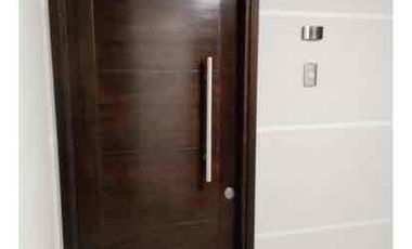 OFICINA, RECEPCIÓN, 3 PRIVADOS, DOS BAÑOS, 1 ESTACIONAMIENTO en Venta