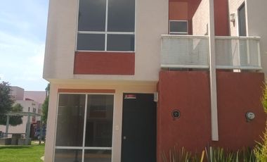 Casa en venta Ejido De La Y Sección Siete A Revolución, Otzolotepec, Estado De Mexico