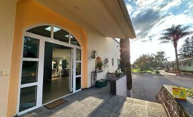 VENTA de Residencia Exclusiva en Aculco con Acabados Premier – Amplios Jardines y Confort Inigualable