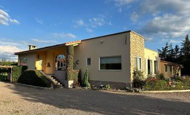 VENTA de Residencia Exclusiva en Aculco con Acabados Premier – Amplios Jardines y Confort Inigualable