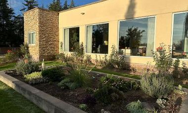 VENTA de Residencia Exclusiva en Aculco con Acabados Premier – Amplios Jardines y Confort Inigualable