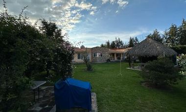 VENTA de Residencia Exclusiva en Aculco con Acabados Premier – Amplios Jardines y Confort Inigualable