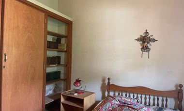 Vendo acogedora casa rodeada de jardines en Huaraz