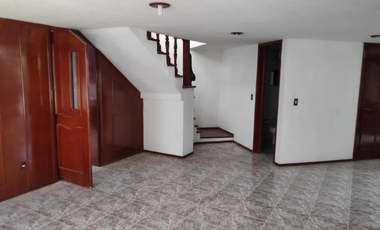 VENTA DE HERMOSA CASA