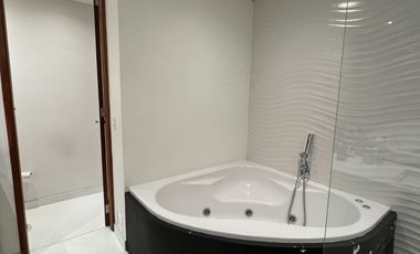 ¡Gran oportunidad en zona de alta demanda y mayor valorización de la ciudad! Hermoso y amplio Apartamento en Altos del Refugio - Chapinero