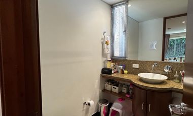 ¡Gran oportunidad en zona de alta demanda y mayor valorización de la ciudad! Hermoso y amplio Apartamento en Altos del Refugio - Chapinero