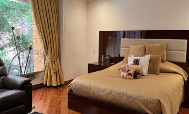 ¡Gran oportunidad en zona de alta demanda y mayor valorización de la ciudad! Hermoso y amplio Apartamento en Altos del Refugio - Chapinero