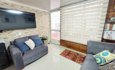 Casa de 95m2, de 3 pisos en Madrid, Cundinamarca, Zona Centro