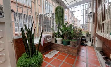 Casa de 95m2, de 3 pisos en Madrid, Cundinamarca, Zona Centro