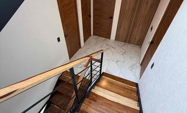 Casa En Venta en LomAlta Tres Marías