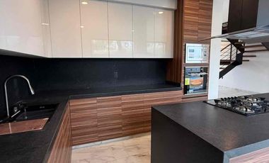 Casa En Venta en LomAlta Tres Marías