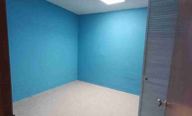 BONITA CASA 2 pisos en privada