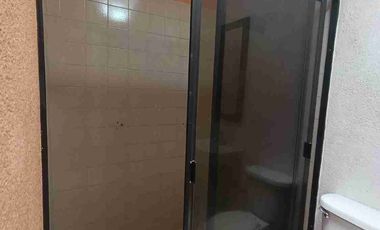 BONITA CASA 2 pisos en privada