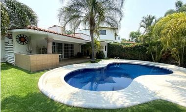 CASA EN VENTA EN FRACCIONAMIENTO LOMAS DE COCOYOC, MORELOS