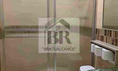 Kennedy, Alquilo Departamento bonito sector con circuito cerrado codigo de ingreso 2 Dormitorios, garaje propio, incluye alicuota, servicios