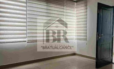 Kennedy, Alquilo Departamento bonito sector con circuito cerrado codigo de ingreso 2 Dormitorios, garaje propio, incluye alicuota, servicios