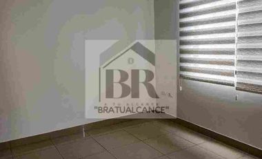 Kennedy, Alquilo Departamento bonito sector con circuito cerrado codigo de ingreso 2 Dormitorios, garaje propio, incluye alicuota, servicios