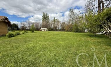 HERMOSA CASA EN PARCELACIÓN CONSOLIDADA EN LAS QUEMAS