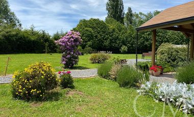 HERMOSA CASA EN PARCELACIÓN CONSOLIDADA EN LAS QUEMAS