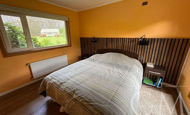 HERMOSA CASA EN PARCELACIÓN CONSOLIDADA EN LAS QUEMAS