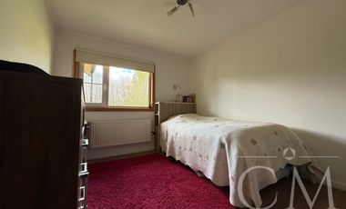 HERMOSA CASA EN PARCELACIÓN CONSOLIDADA EN LAS QUEMAS