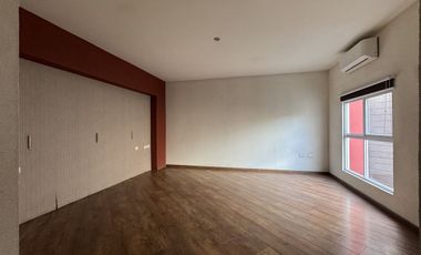 CASA EN VENTA EN BALCONES A 1 MIN   POLITECNICA