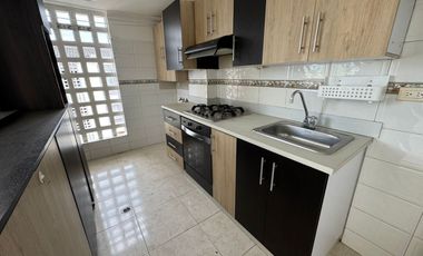 VENDO EXCELENTE APARTAMENTO, CONJUNTO CERRADO LA ESMERALDA.