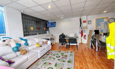 KINDER EN VENTA EN REAL DE JURIQUILLA QUERETARO, EQUIPADO Y CON LICENCIA