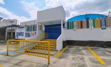 KINDER EN VENTA EN REAL DE JURIQUILLA QUERETARO, EQUIPADO Y CON LICENCIA