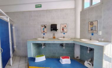 KINDER EN VENTA EN REAL DE JURIQUILLA QUERETARO, EQUIPADO Y CON LICENCIA