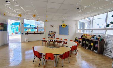 KINDER EN VENTA EN REAL DE JURIQUILLA QUERETARO, EQUIPADO Y CON LICENCIA