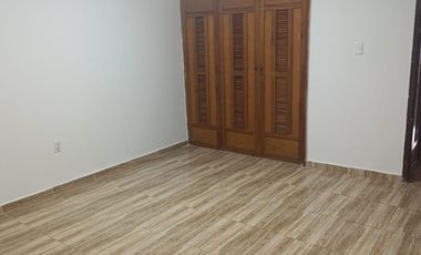 RENTAMOS CASA COMERCIAL EN EL BARRIO ALVERNIA CRA 32A # 25 - 25
