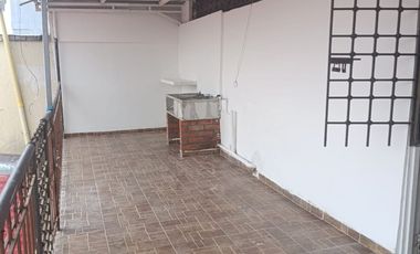 RENTAMOS CASA COMERCIAL EN EL BARRIO ALVERNIA CRA 32A # 25 - 25