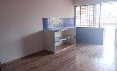 RENTAMOS CASA COMERCIAL EN EL BARRIO ALVERNIA CRA 32A # 25 - 25