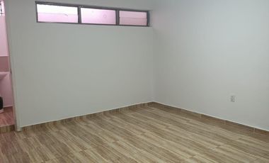 RENTAMOS CASA COMERCIAL EN EL BARRIO ALVERNIA CRA 32A # 25 - 25