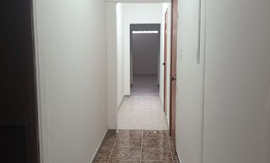 RENTAMOS CASA COMERCIAL EN EL BARRIO ALVERNIA CRA 32A # 25 - 25