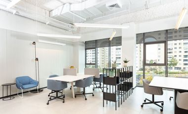 Reserva un puesto de coworking o hot desk en BUENOS AIRES, American Express Retiro