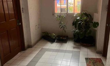 DEPARTAMENTO DE 1TECAMARA Y PUEDE SER ESTUDIO O RECAMARA